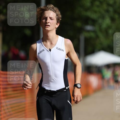07.09.2025 - 19. Norderstedt Triathlon Michael Strokosch http://msf.ph/oto/8817949 07.09.2025 10:49:03 Laufen 113, 645, 665, 675 meine-sportfotos.de