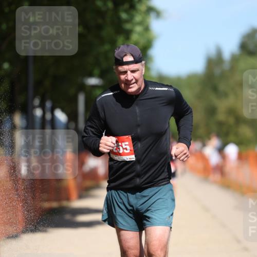 07.09.2025 - 19. Norderstedt Triathlon Michael Strokosch http://msf.ph/oto/8817999 07.09.2025 12:59:27 Laufen 1255, 1256 meine-sportfotos.de