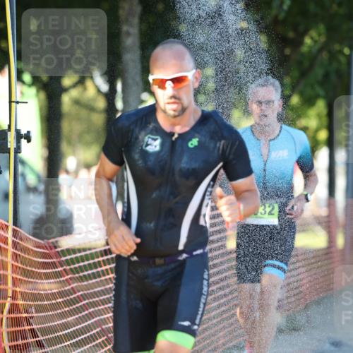 07.09.2025 - 19. Norderstedt Triathlon Michael Strokosch http://msf.ph/oto/8818111 07.09.2025 16:40:19 Laufen 386, 431, 1553, 1573, 1632 meine-sportfotos.de