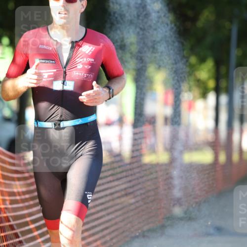 07.09.2025 - 19. Norderstedt Triathlon Michael Strokosch http://msf.ph/oto/8818141 07.09.2025 16:40:23 Laufen 386, 431, 1573, 1614 meine-sportfotos.de