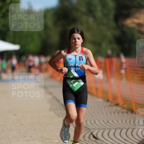 07.09.2025 - 19. Norderstedt Triathlon Michael Strokosch http://msf.ph/oto/8818196 07.09.2025 10:49:23 Laufen 111, 120 meine-sportfotos.de