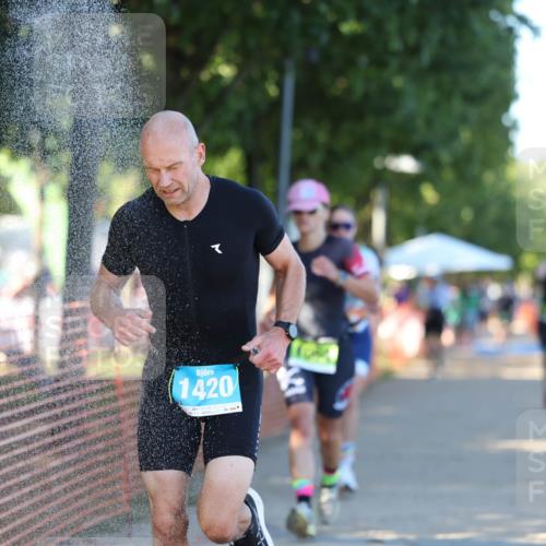 07.09.2025 - 19. Norderstedt Triathlon Michael Strokosch http://msf.ph/oto/8818209 07.09.2025 16:40:37 Laufen 1054, 1102, 1400, 1420 meine-sportfotos.de