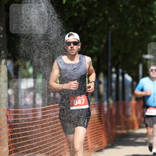 07.09.2025 - 19. Norderstedt Triathlon Michael Strokosch http://msf.ph/oto/8818254 07.09.2025 12:59:58 Laufen 757, 847, 1230, 1235, 1263, 1370 meine-sportfotos.de