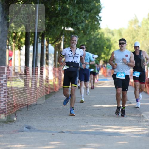 07.09.2025 - 19. Norderstedt Triathlon Michael Strokosch http://msf.ph/oto/8818294 07.09.2025 16:41:12 Laufen 378, 405, 1405, 1473, 1592 meine-sportfotos.de
