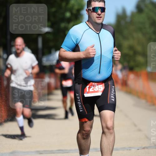 07.09.2025 - 19. Norderstedt Triathlon Michael Strokosch http://msf.ph/oto/8818302 07.09.2025 13:00:01 Laufen 847, 1230, 1235, 1263, 1370 meine-sportfotos.de