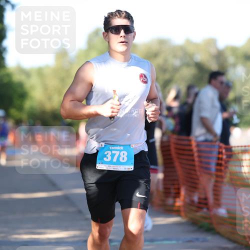07.09.2025 - 19. Norderstedt Triathlon Michael Strokosch http://msf.ph/oto/8818317 07.09.2025 16:41:15 Laufen 378, 405, 421, 1405, 1592 meine-sportfotos.de