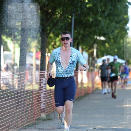 07.09.2025 - 19. Norderstedt Triathlon Michael Strokosch http://msf.ph/oto/8818322 07.09.2025 16:41:16 Laufen 378, 405, 421, 1405, 1592 meine-sportfotos.de