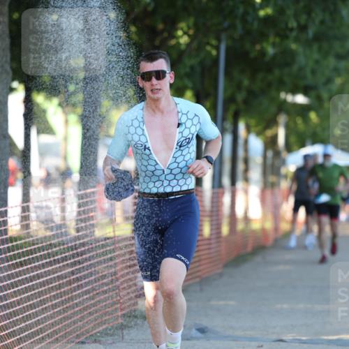 07.09.2025 - 19. Norderstedt Triathlon Michael Strokosch http://msf.ph/oto/8818328 07.09.2025 16:41:16 Laufen 378, 405, 421, 1405, 1592 meine-sportfotos.de