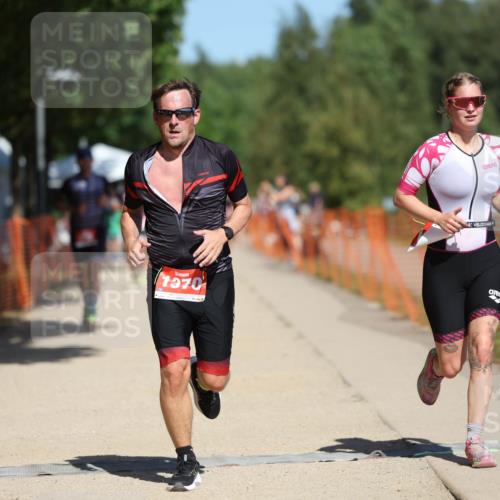 07.09.2025 - 19. Norderstedt Triathlon Michael Strokosch http://msf.ph/oto/8818344 07.09.2025 13:00:04 Laufen 858, 1230, 1235, 1263, 1370 meine-sportfotos.de