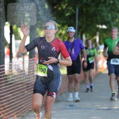 07.09.2025 - 19. Norderstedt Triathlon Michael Strokosch http://msf.ph/oto/8818398 07.09.2025 16:41:50 Laufen 401, 885, 939, 1100, 1482, 1545, 1561 meine-sportfotos.de