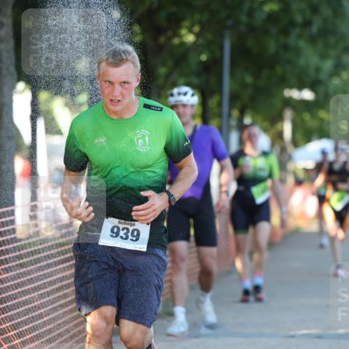 07.09.2025 - 19. Norderstedt Triathlon Michael Strokosch http://msf.ph/oto/8818421 07.09.2025 16:41:52 Laufen 401, 885, 939, 1100, 1482, 1545, 1561 meine-sportfotos.de