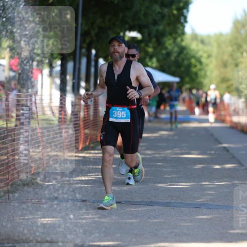 07.09.2025 - 19. Norderstedt Triathlon Michael Strokosch http://msf.ph/oto/8818458 07.09.2025 15:42:40 Laufen 395, 439 meine-sportfotos.de