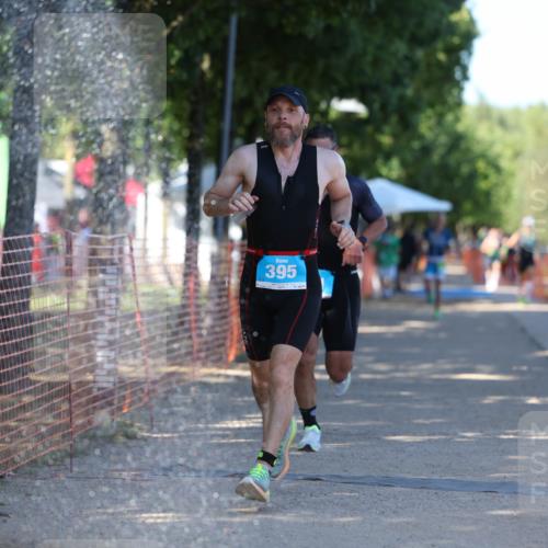 07.09.2025 - 19. Norderstedt Triathlon Michael Strokosch http://msf.ph/oto/8818461 07.09.2025 15:42:41 Laufen 395, 439 meine-sportfotos.de