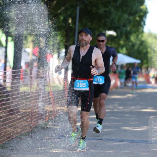 07.09.2025 - 19. Norderstedt Triathlon Michael Strokosch http://msf.ph/oto/8818464 07.09.2025 15:42:41 Laufen 395, 439 meine-sportfotos.de