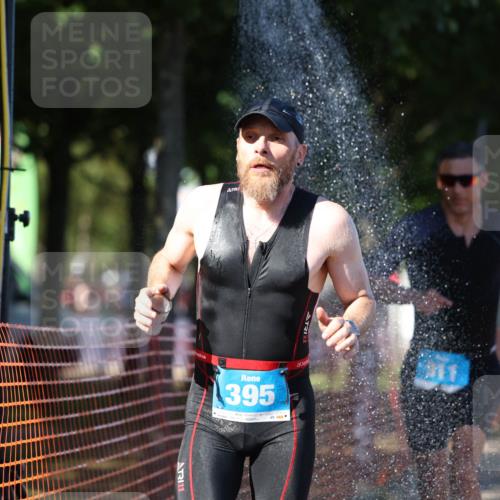 07.09.2025 - 19. Norderstedt Triathlon Michael Strokosch http://msf.ph/oto/8818481 07.09.2025 15:42:42 Laufen 395, 439 meine-sportfotos.de