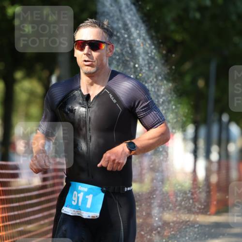 07.09.2025 - 19. Norderstedt Triathlon Michael Strokosch http://msf.ph/oto/8818497 07.09.2025 15:42:44 Laufen 395, 443 meine-sportfotos.de