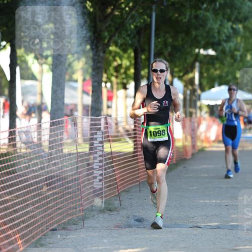 07.09.2025 - 19. Norderstedt Triathlon Michael Strokosch http://msf.ph/oto/8818506 07.09.2025 16:42:12 Laufen 461, 1056, 1098 meine-sportfotos.de