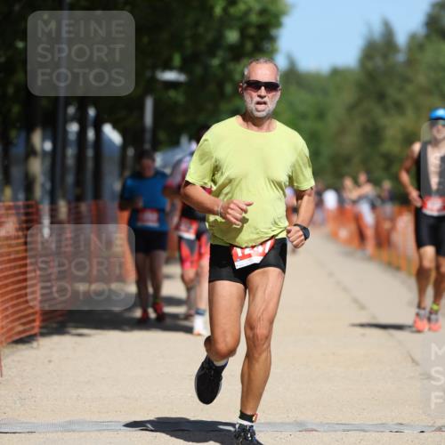07.09.2025 - 19. Norderstedt Triathlon Michael Strokosch http://msf.ph/oto/8818555 07.09.2025 13:00:19 Laufen 695, 820, 1247, 1252, 1322, 1338, 1342 meine-sportfotos.de
