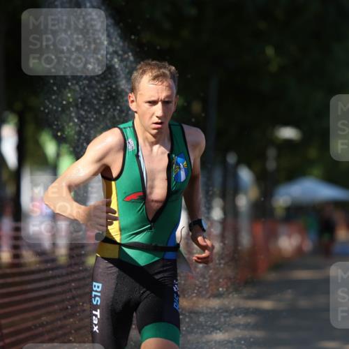 07.09.2025 - 19. Norderstedt Triathlon Michael Strokosch http://msf.ph/oto/8818574 07.09.2025 15:42:59 Laufen 1506 meine-sportfotos.de