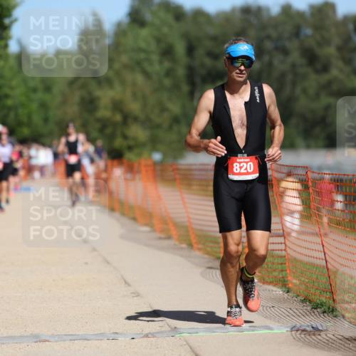 07.09.2025 - 19. Norderstedt Triathlon Michael Strokosch http://msf.ph/oto/8818602 07.09.2025 13:00:22 Laufen 820, 1247, 1252, 1322, 1338, 1342 meine-sportfotos.de