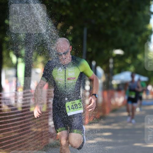 07.09.2025 - 19. Norderstedt Triathlon Michael Strokosch http://msf.ph/oto/8818649 07.09.2025 15:43:27 Laufen 450, 1483, 1488 meine-sportfotos.de