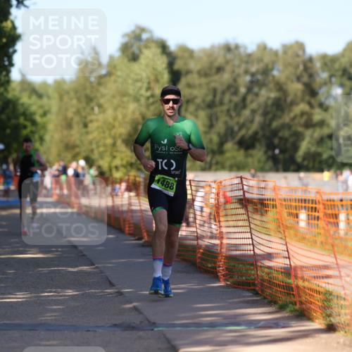 07.09.2025 - 19. Norderstedt Triathlon Michael Strokosch http://msf.ph/oto/8818671 07.09.2025 15:43:30 Laufen 417, 450, 1483, 1488 meine-sportfotos.de
