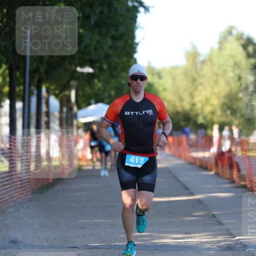 07.09.2025 - 19. Norderstedt Triathlon Michael Strokosch http://msf.ph/oto/8818684 07.09.2025 16:42:48 Laufen 412, 870, 873, 1049 meine-sportfotos.de