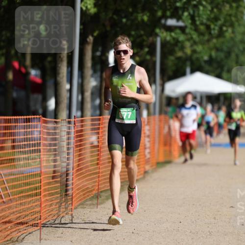07.09.2025 - 19. Norderstedt Triathlon Michael Strokosch http://msf.ph/oto/8818692 07.09.2025 10:50:20 Laufen 677 meine-sportfotos.de