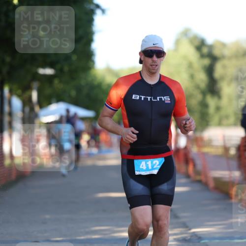 07.09.2025 - 19. Norderstedt Triathlon Michael Strokosch http://msf.ph/oto/8818696 07.09.2025 16:42:50 Laufen 412, 1049, 1409, 1586 meine-sportfotos.de