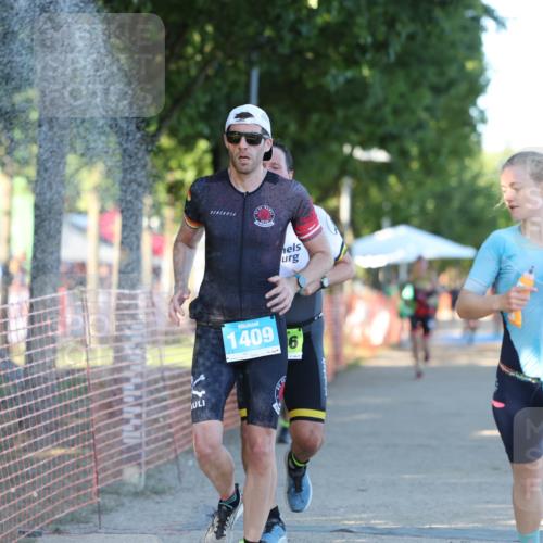 07.09.2025 - 19. Norderstedt Triathlon Michael Strokosch http://msf.ph/oto/8818712 07.09.2025 16:42:57 Laufen 943, 1063, 1409, 1586 meine-sportfotos.de