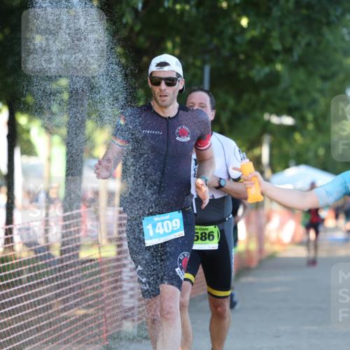 07.09.2025 - 19. Norderstedt Triathlon Michael Strokosch http://msf.ph/oto/8818716 07.09.2025 16:42:58 Laufen 927, 943, 1063, 1409, 1586 meine-sportfotos.de