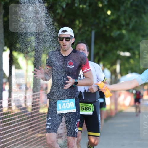 07.09.2025 - 19. Norderstedt Triathlon Michael Strokosch http://msf.ph/oto/8818719 07.09.2025 16:42:58 Laufen 927, 943, 1063, 1409, 1586 meine-sportfotos.de