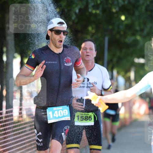 07.09.2025 - 19. Norderstedt Triathlon Michael Strokosch http://msf.ph/oto/8818726 07.09.2025 16:42:59 Laufen 927, 943, 1063, 1409, 1586 meine-sportfotos.de