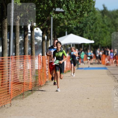 07.09.2025 - 19. Norderstedt Triathlon Michael Strokosch http://msf.ph/oto/8818736 07.09.2025 10:50:24 Laufen 110, 677 meine-sportfotos.de