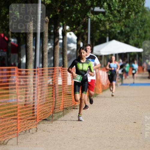 07.09.2025 - 19. Norderstedt Triathlon Michael Strokosch http://msf.ph/oto/8818750 07.09.2025 10:50:25 Laufen 110, 677, 1126 meine-sportfotos.de