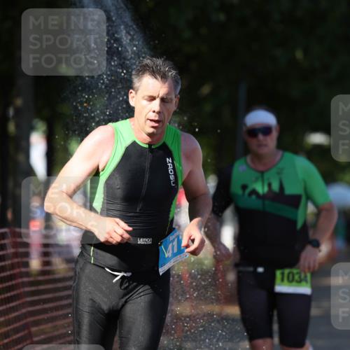 07.09.2025 - 19. Norderstedt Triathlon Michael Strokosch http://msf.ph/oto/8818772 07.09.2025 15:43:39 Laufen 417 meine-sportfotos.de