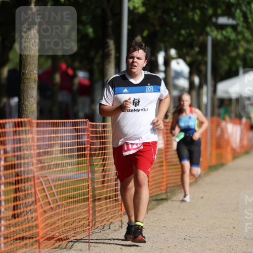 07.09.2025 - 19. Norderstedt Triathlon Michael Strokosch http://msf.ph/oto/8818793 07.09.2025 10:50:30 Laufen 67, 110, 1126 meine-sportfotos.de
