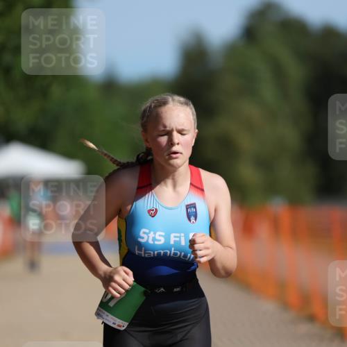 07.09.2025 - 19. Norderstedt Triathlon Michael Strokosch http://msf.ph/oto/8818839 07.09.2025 10:50:35 Laufen 67, 1126 meine-sportfotos.de
