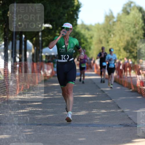 07.09.2025 - 19. Norderstedt Triathlon Michael Strokosch http://msf.ph/oto/8818886 07.09.2025 15:44:12 Laufen 379, 1491 meine-sportfotos.de
