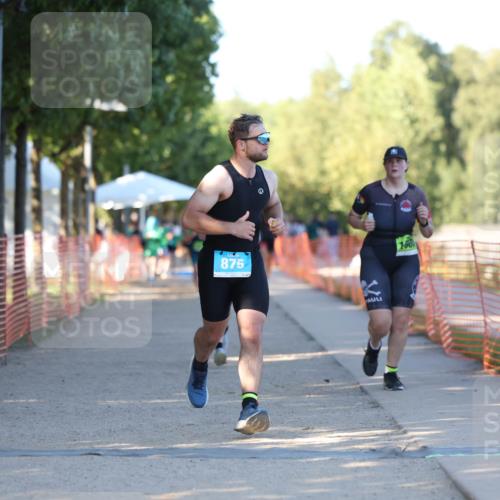 07.09.2025 - 19. Norderstedt Triathlon Michael Strokosch http://msf.ph/oto/8818928 07.09.2025 16:43:46 Laufen 875, 912, 1560 meine-sportfotos.de