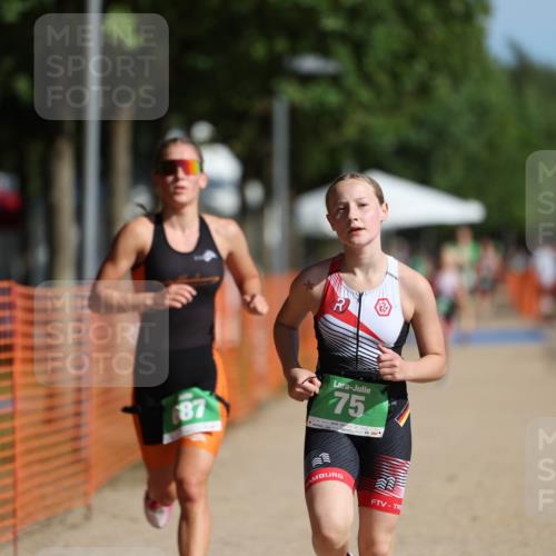07.09.2025 - 19. Norderstedt Triathlon Michael Strokosch http://msf.ph/oto/8818948 07.09.2025 10:50:58 Laufen 75, 687 meine-sportfotos.de