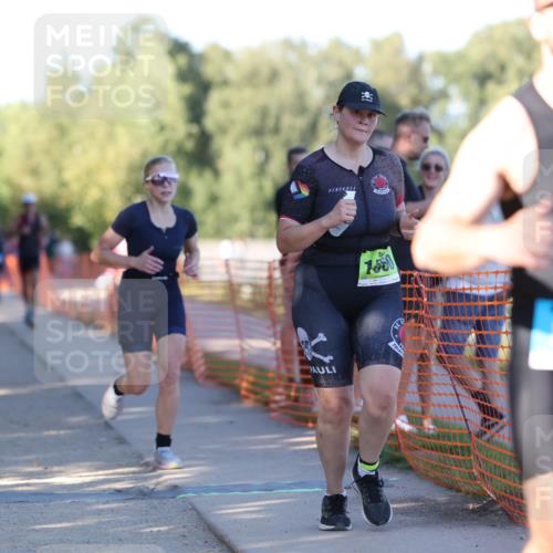 07.09.2025 - 19. Norderstedt Triathlon Michael Strokosch http://msf.ph/oto/8818950 07.09.2025 16:43:49 Laufen 875, 912, 1079, 1560 meine-sportfotos.de