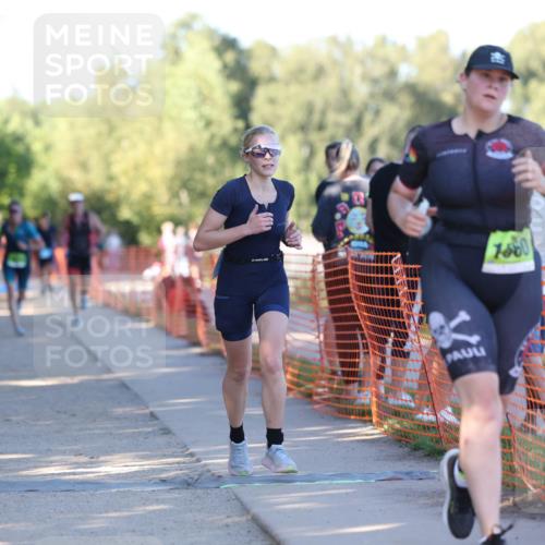 07.09.2025 - 19. Norderstedt Triathlon Michael Strokosch http://msf.ph/oto/8818953 07.09.2025 16:43:49 Laufen 875, 912, 1079, 1560 meine-sportfotos.de
