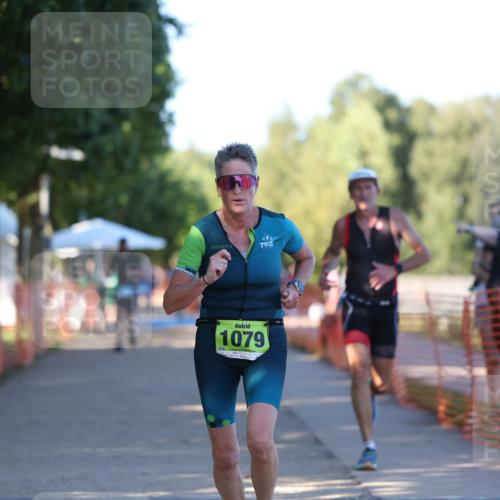 07.09.2025 - 19. Norderstedt Triathlon Michael Strokosch http://msf.ph/oto/8818966 07.09.2025 16:43:57 Laufen 415, 1079 meine-sportfotos.de