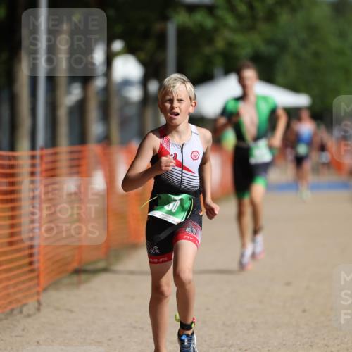 07.09.2025 - 19. Norderstedt Triathlon Michael Strokosch http://msf.ph/oto/8819014 07.09.2025 10:51:07 Laufen 80, 663 meine-sportfotos.de