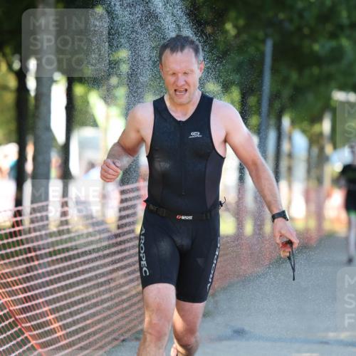 07.09.2025 - 19. Norderstedt Triathlon Michael Strokosch http://msf.ph/oto/8819051 07.09.2025 16:44:40 Laufen 429, 893, 902, 925, 1045, 1082, 1413, 1474, 1609 meine-sportfotos.de
