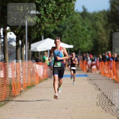07.09.2025 - 19. Norderstedt Triathlon Michael Strokosch http://msf.ph/oto/8819060 07.09.2025 10:51:13 Laufen 80, 649, 663 meine-sportfotos.de