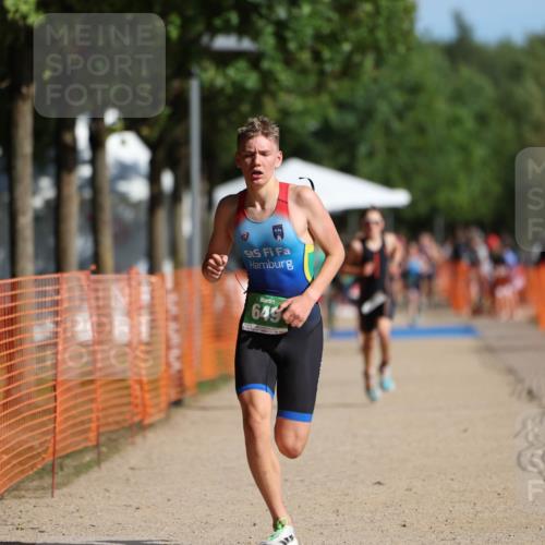 07.09.2025 - 19. Norderstedt Triathlon Michael Strokosch http://msf.ph/oto/8819086 07.09.2025 10:51:16 Laufen 68, 649 meine-sportfotos.de