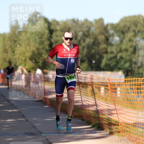 07.09.2025 - 19. Norderstedt Triathlon Michael Strokosch http://msf.ph/oto/8819177 07.09.2025 15:45:45 Laufen 1485, 1497 meine-sportfotos.de