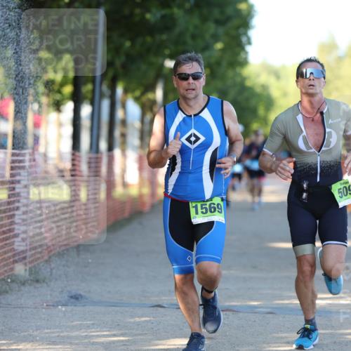 07.09.2025 - 19. Norderstedt Triathlon Michael Strokosch http://msf.ph/oto/8819178 07.09.2025 16:45:02 Laufen 509, 930, 1052, 1569 meine-sportfotos.de